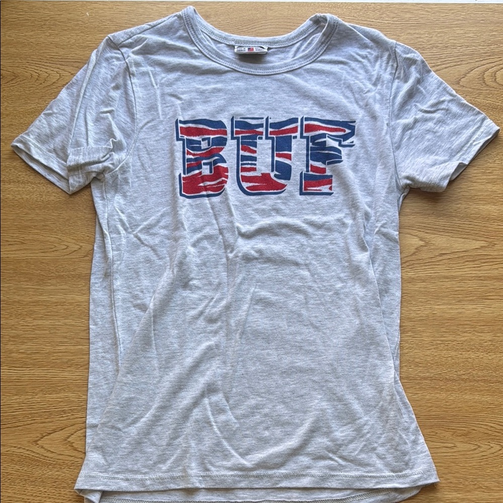 BUFFALO Tee - Picture 1 of 1